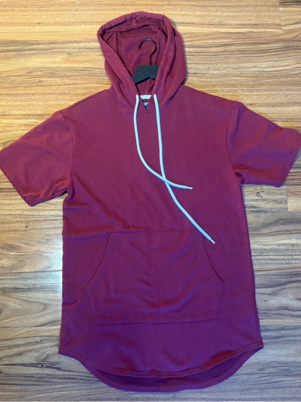 Elwood Burgundy Short Sleeve Hoodie Size Small